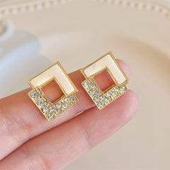 Rhombus -  Minimal Glittering Stud