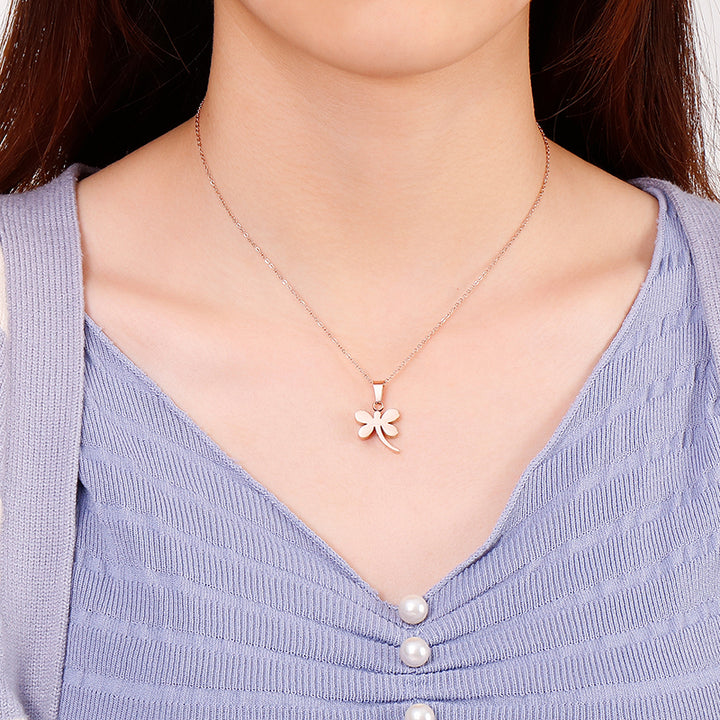 Anti-Tarnish: Gold Timeless Shine Necklaces for Daily Wear