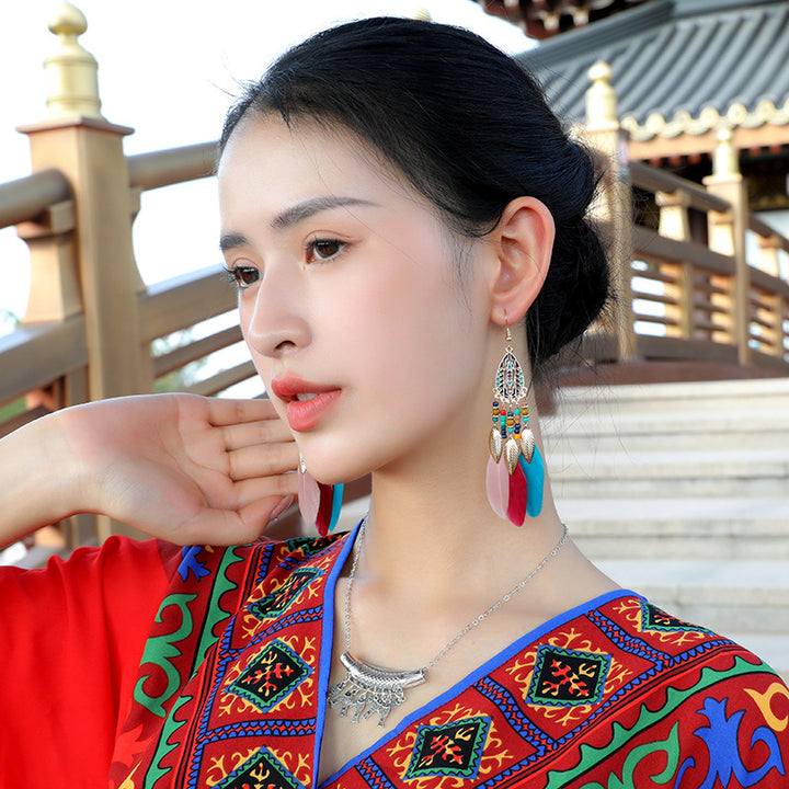 Bohemian Feather Earrings – Free-Spirited Jewelry for Boho-Chic Style