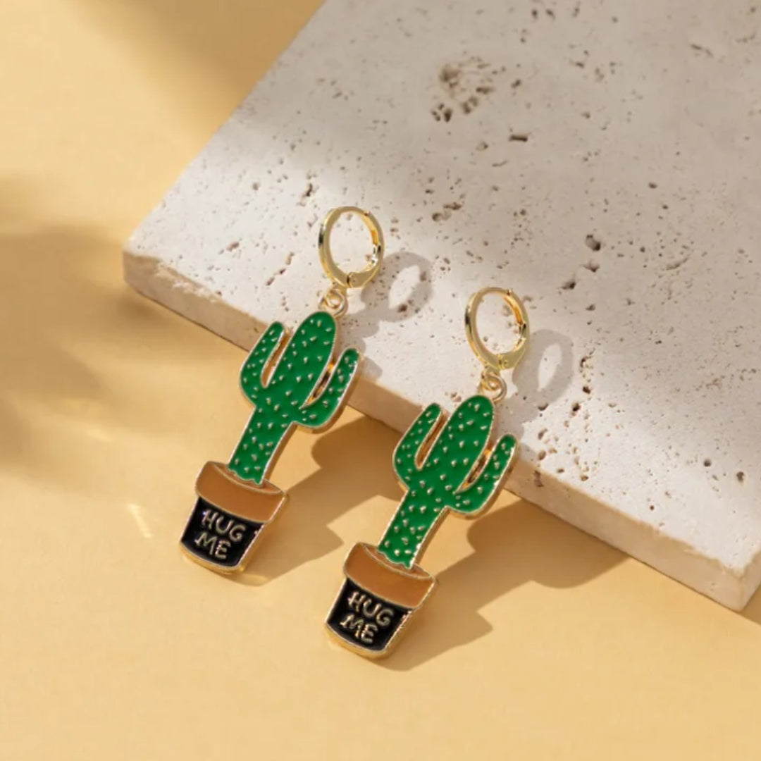 Cactus 'Hug Me' - Unique Nature-Inspired Jewelry for a Boho-Chic Look