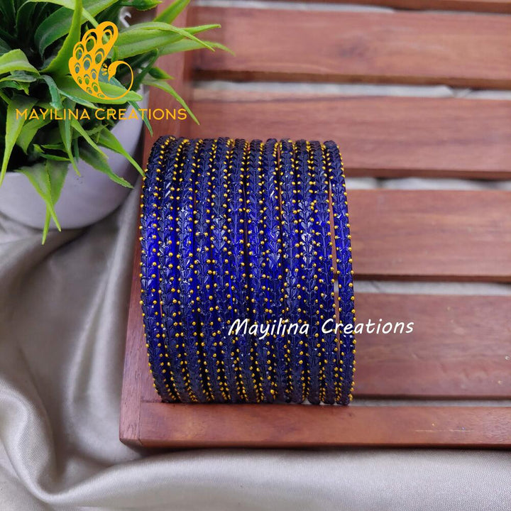 Dark Blue Heart Cut Pattern Glass Bangles