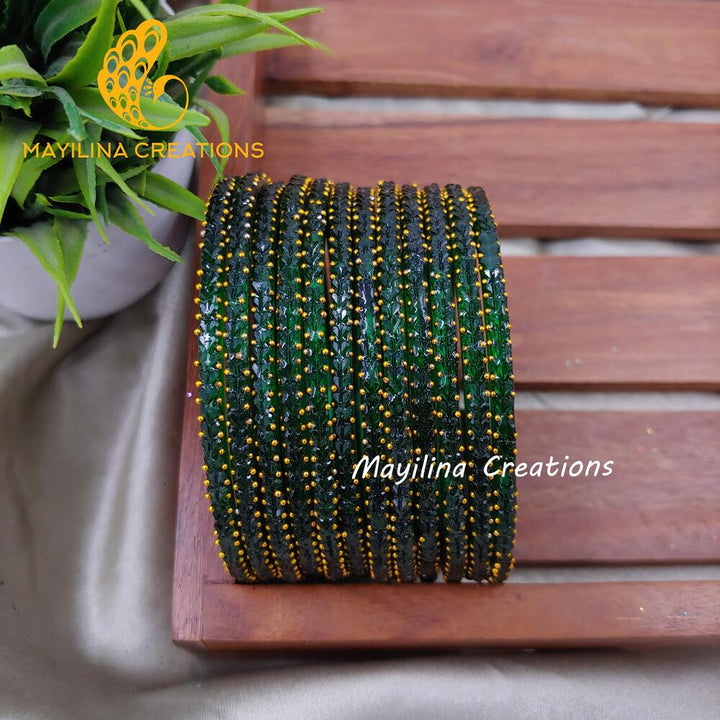 Dark Green Heart Cut Pattern Glass Bangles