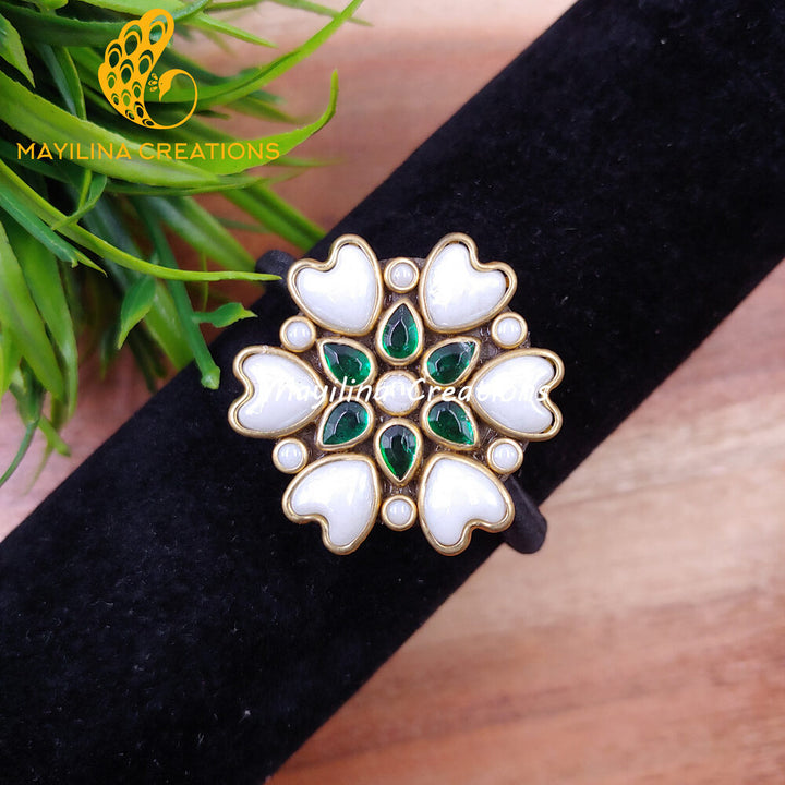 Dark Green Heart Flower Kundan Hair Bands (Pearl White) (Medium Size)