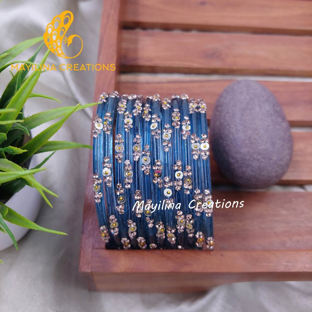 Minukki - Designer Glass Bangles