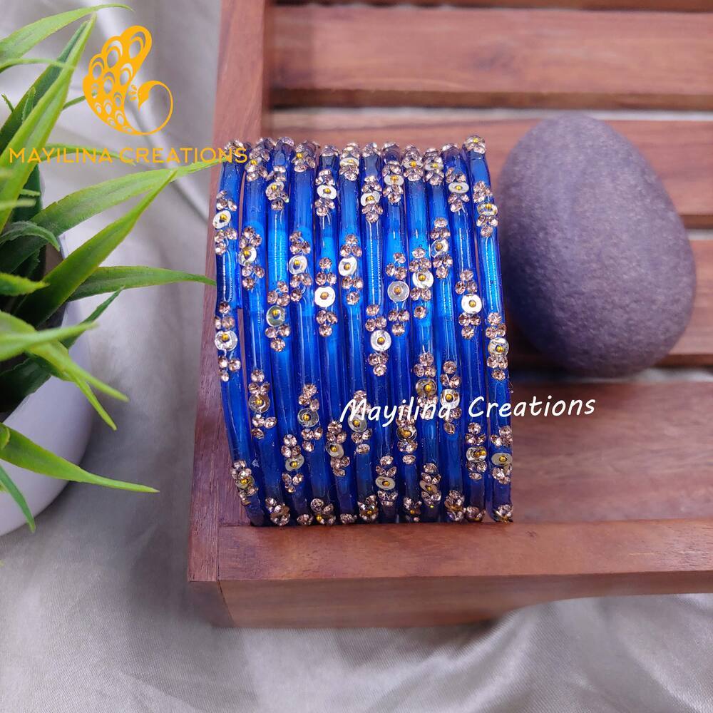 Minukki - Designer Glass Bangles