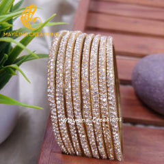 Border Design Glass Bangles