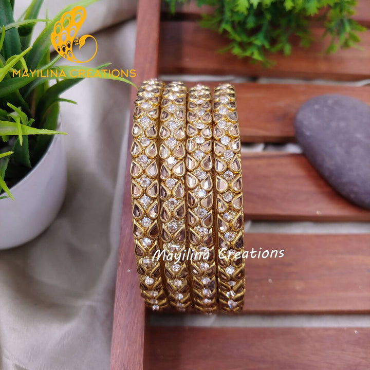 Glass Border Bangles (Set of 4 Bangles) D26