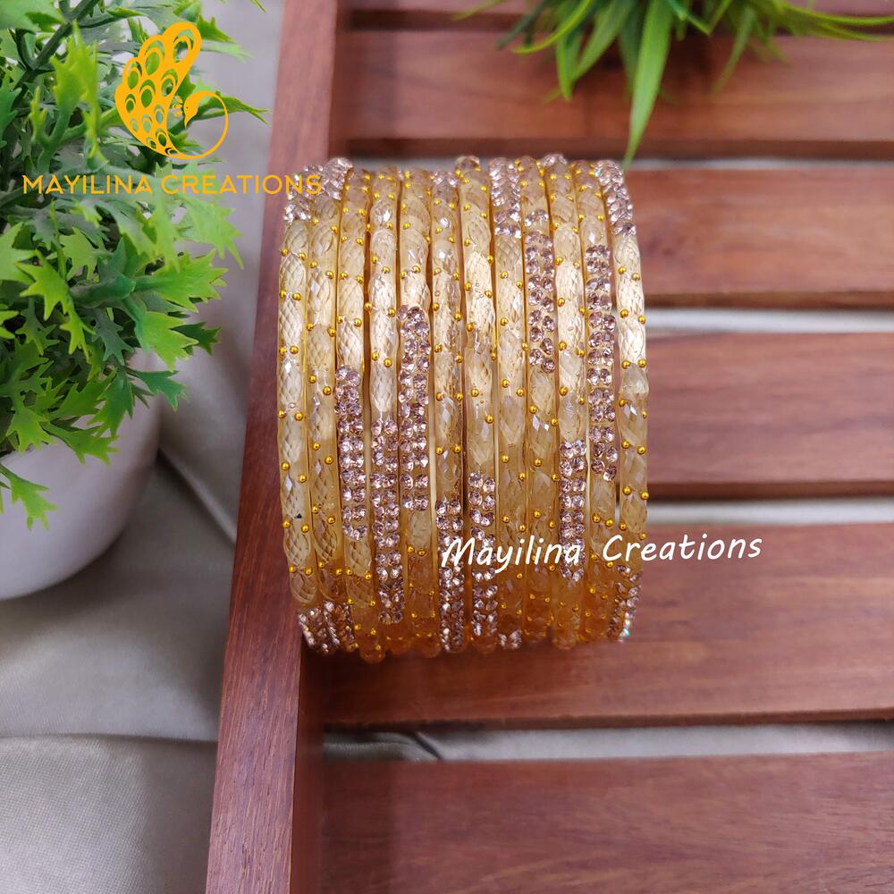 Gold Glittering Raindrop Glass Bangles