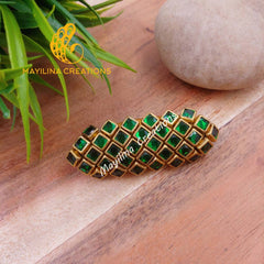 Dark Green Kundan Saree Pin