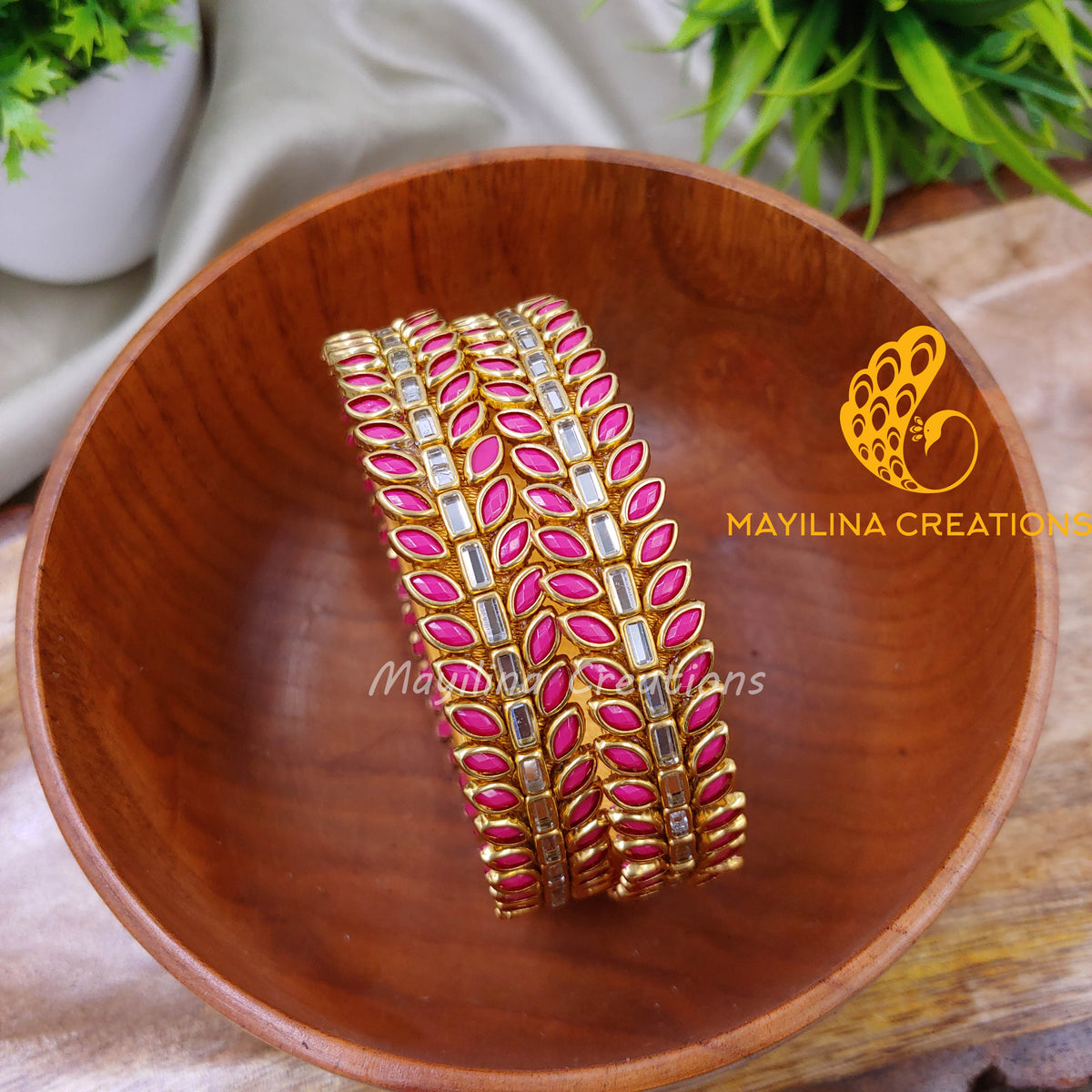 Leaf Pattern Kundan Silk Thread Bangles Design