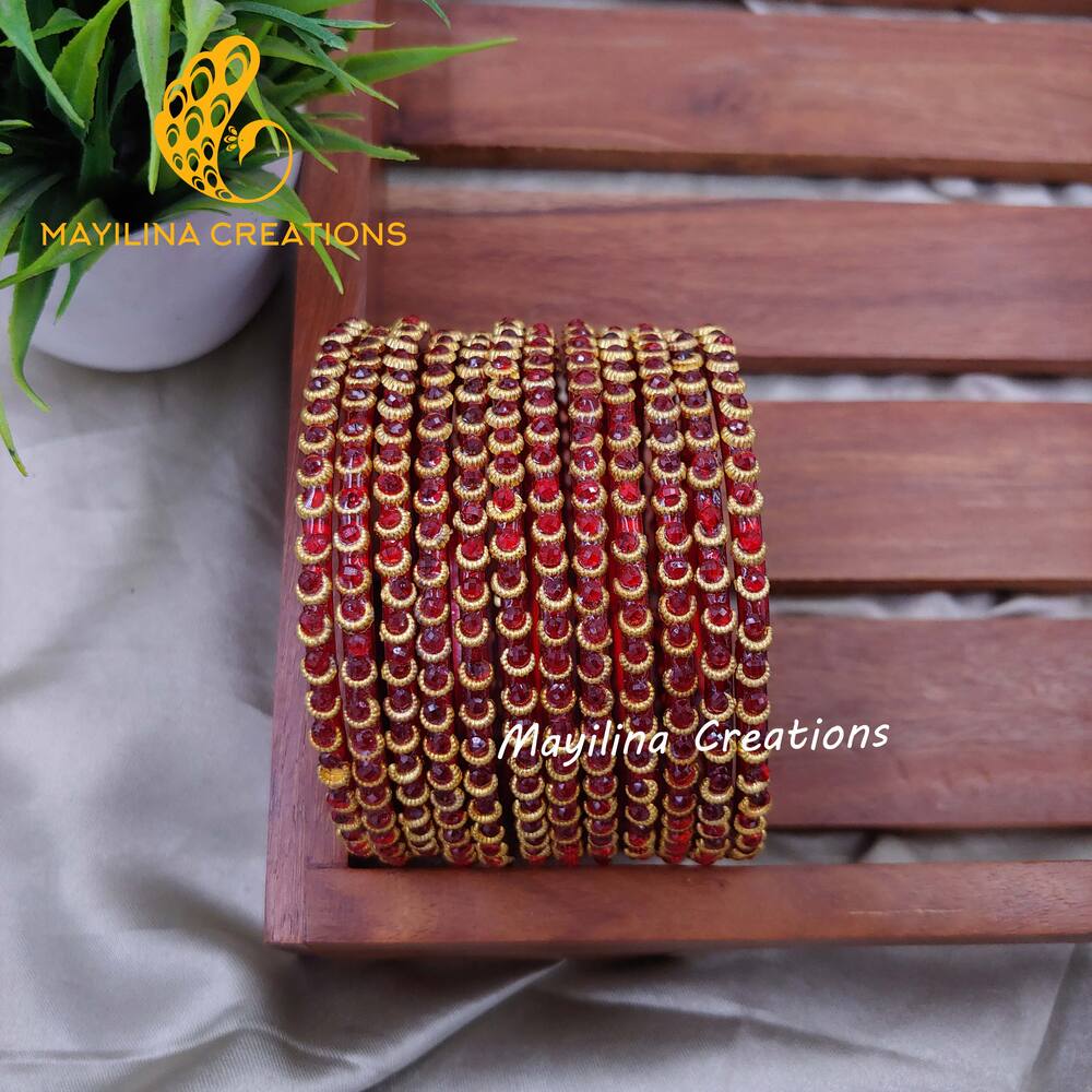 Maroon Illampirai Crystal Glass Bangles 