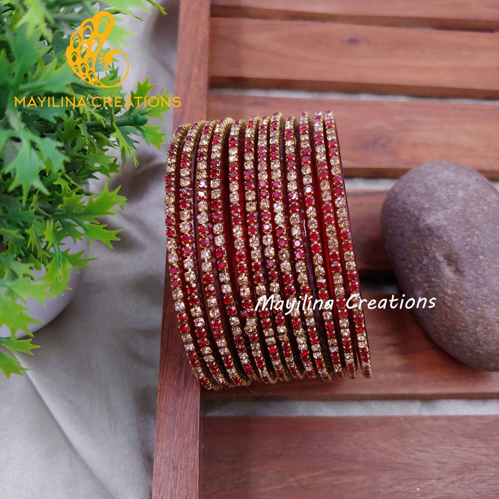 Maroon Stone Chain Glass Bangles