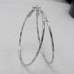 Classy Elegant Silver Hoop Earrings for Women, Retro Style