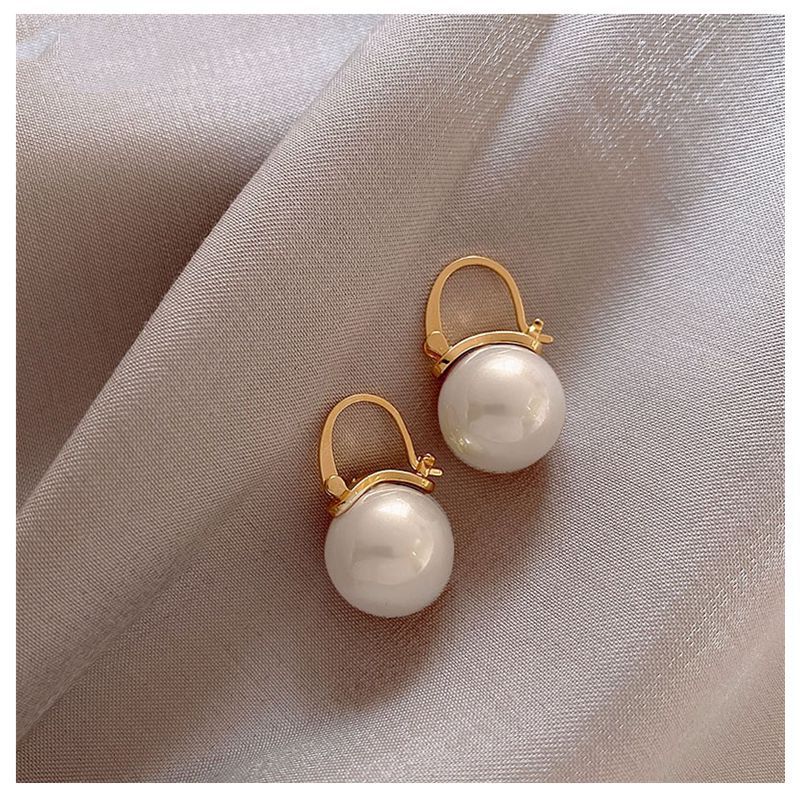 Lucent White Pearl - White Pearl Lush Minimal Glittering Earrings