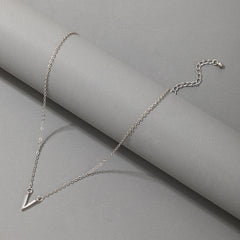 V - Pretty Silver Single Layer Chain