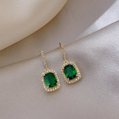 Emerald - Green Lush Minimal Glittering Stud