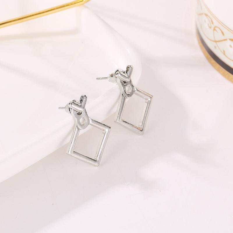 Square Up - Delicate Minimalist Jewelry for Everyday Elegance
