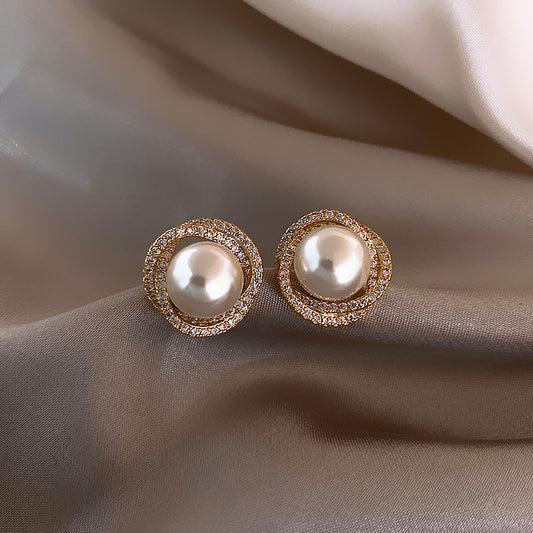 Giga Pearl -  Elegant Large Pearl Stud