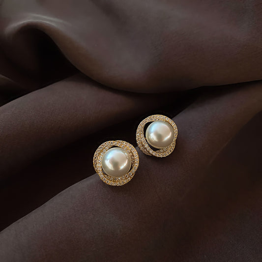 Giga Pearl -  Elegant Large Pearl Stud