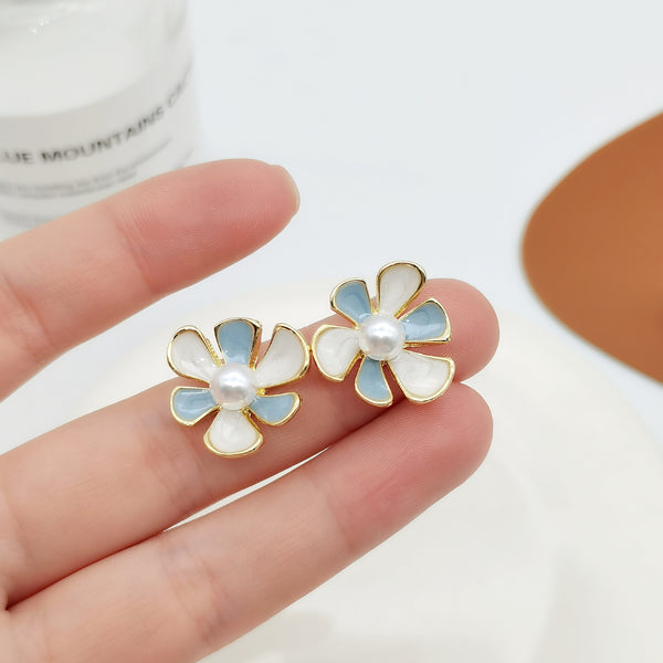 Grey Flora - Elegant Minimalist Floral Jewelry for Everyday Wear
