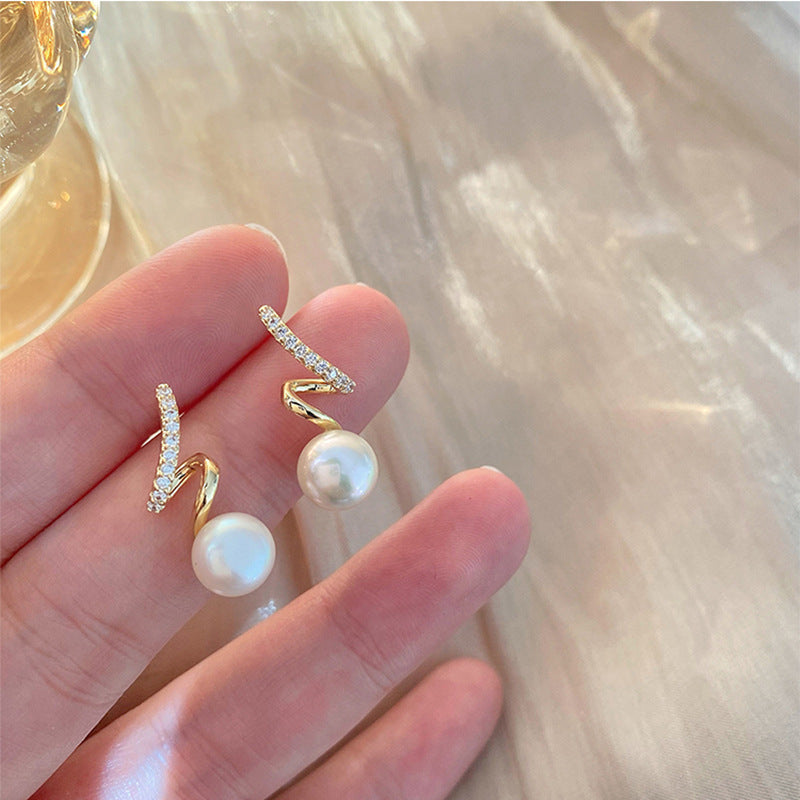 Spiral Pearl Earrings – Timeless Beauty with a Modern Twist