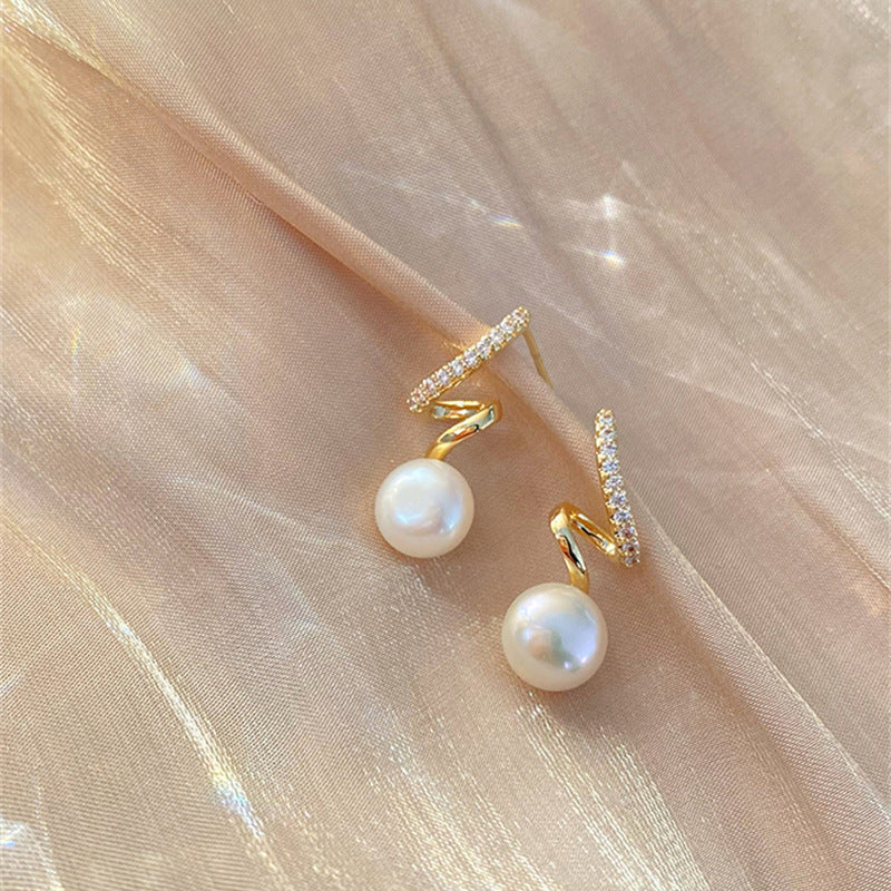 Spiral Pearl Earrings – Timeless Beauty with a Modern Twist