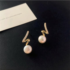 Spiral Pearl Earrings – Timeless Beauty with a Modern Twist