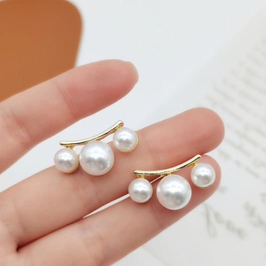 Aurous Three - Korean Pearl Minimal Glittering Stud