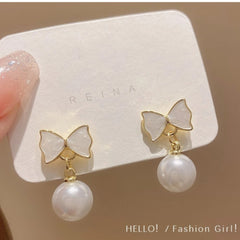 Bow Pearl - Korean Pearl Minimal Glittering Stud